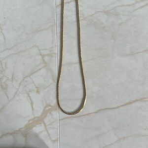 Elegant Gold Chain Necklace